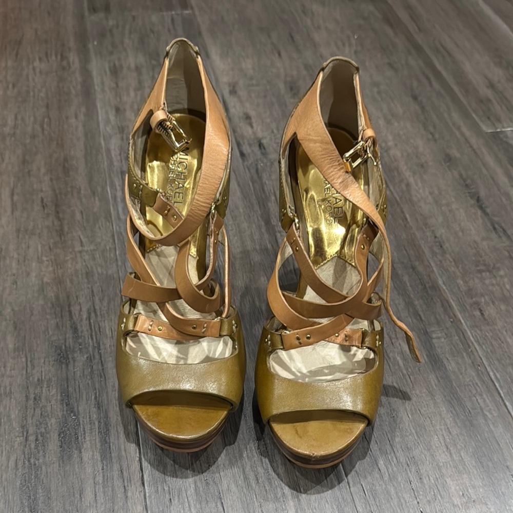 Michael Kors Tan and Gold Strappy Heels